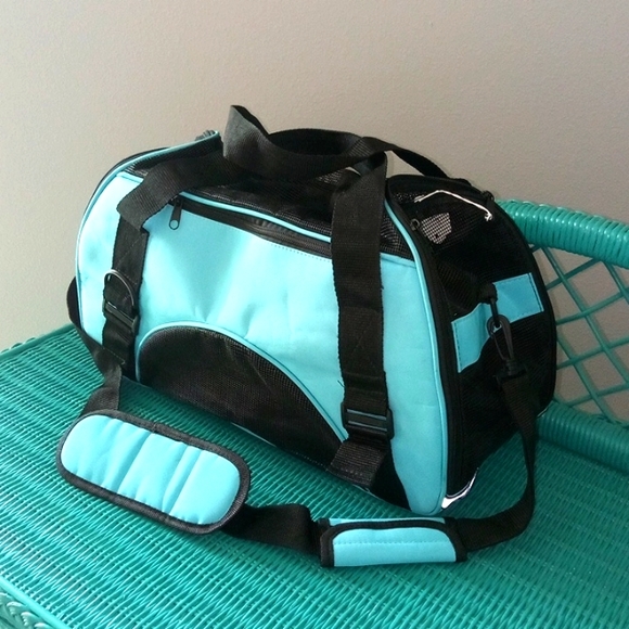 Soft sided Pet Carrier